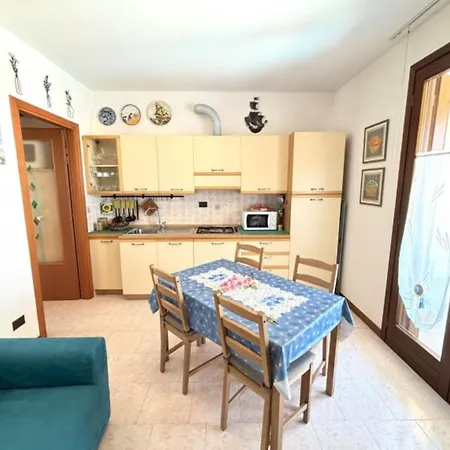 Apartman With Pool View-beahost